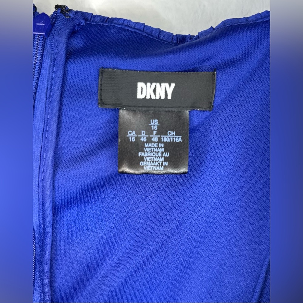 DKNY Berry Blue ๐ Plisse Tiered Satin Dress Size 16 - Picture 10 of 12